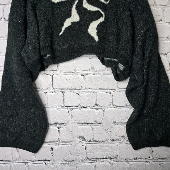 Out From Under Cozy Up Cropped Black Gray Sweater Bow Motif Size Medium - Picture 3 of 12